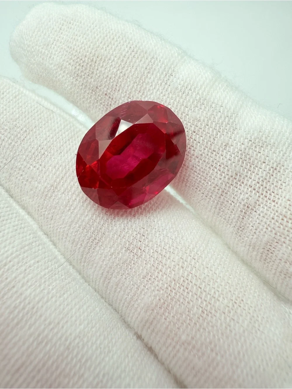 Vivid Red Oval Faceted Gemstone for Women’s Ring or Collection
